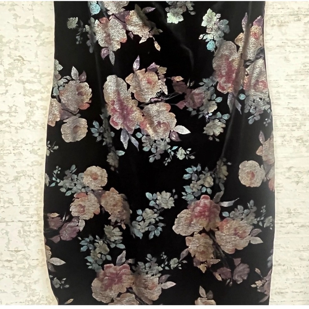Rue21‎ Black Floral Velvet Mini Dress - Picture 4 of 11